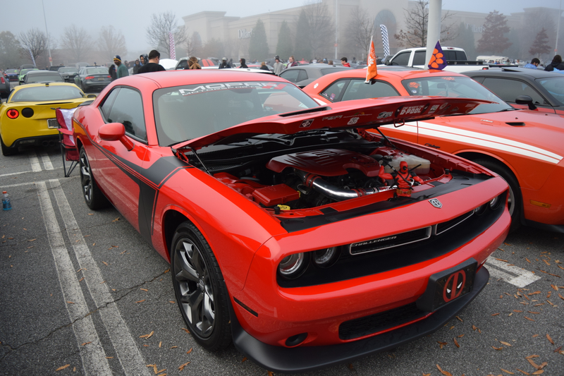 Illustration for article titled I went to Caffeine and Octane this morning and walked around some Challengers ...